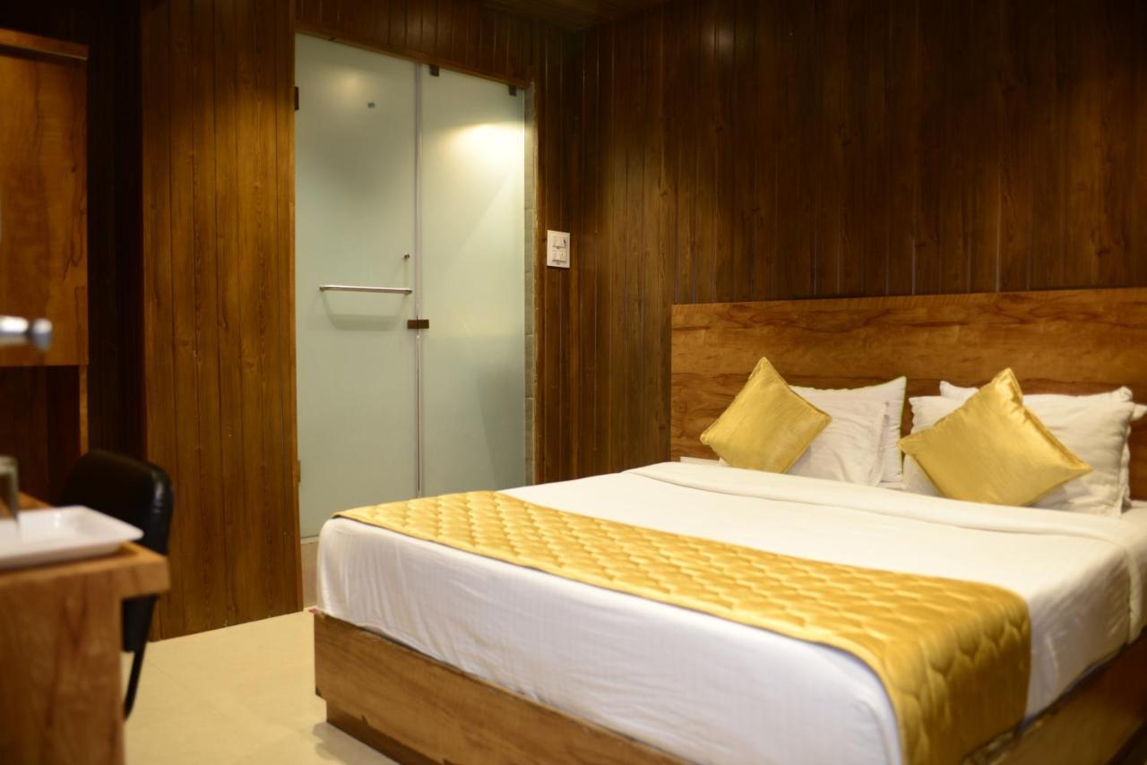 Hotel Malad Inn Opposite Malad Railway Station 孟买 外观 照片
