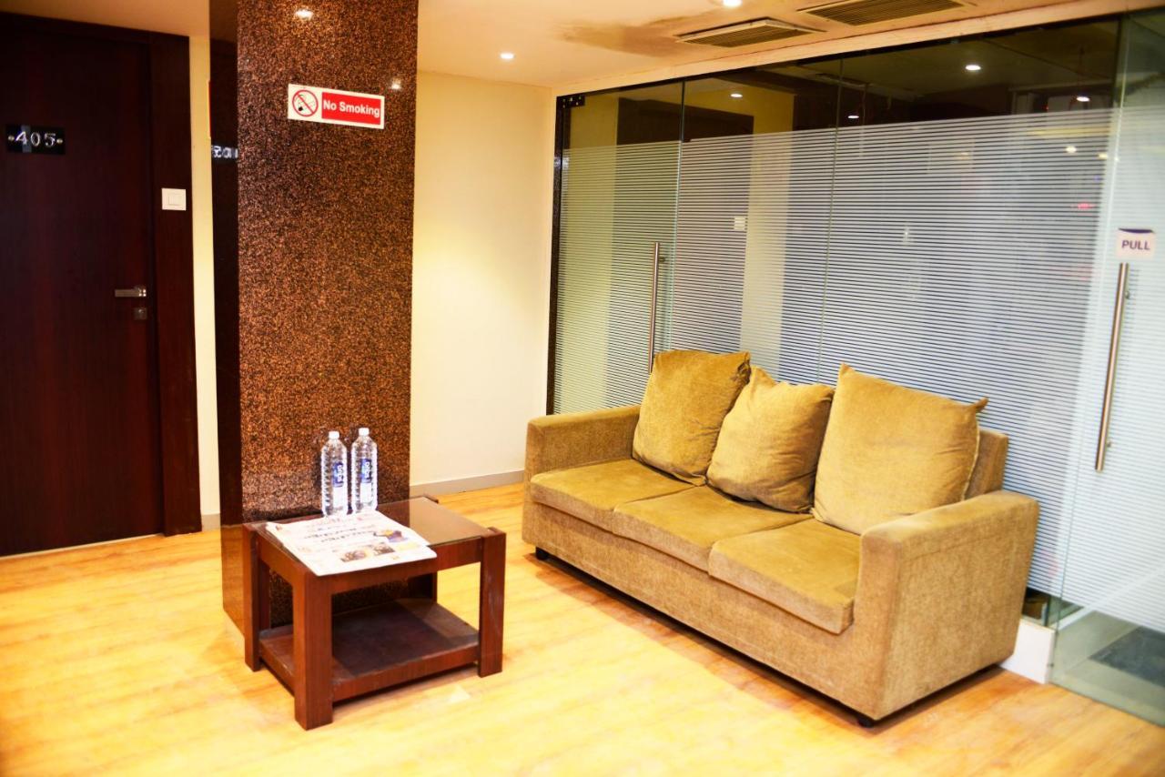 Hotel Malad Inn Opposite Malad Railway Station 孟买 外观 照片