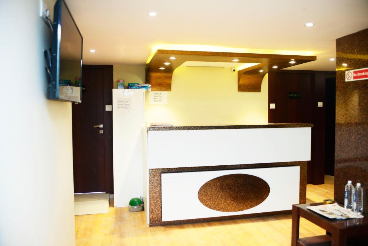 Hotel Malad Inn Opposite Malad Railway Station 孟买 外观 照片