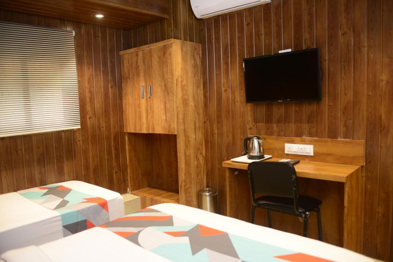 Hotel Malad Inn Opposite Malad Railway Station 孟买 外观 照片